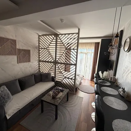 Grand Elegant & Kop *